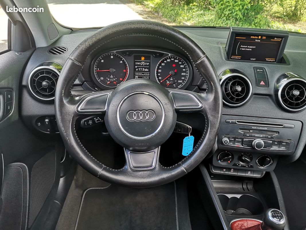 Audi A1 1.6 TDI 105 AMBITION LUXE (image 8)