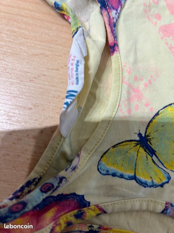 Foulard HERMES « Romantique » 100 % soie jacquard conçu par