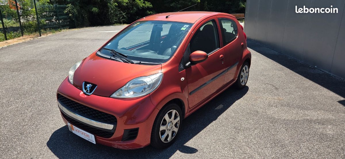 Peugeot 107 1.0l 68 ch climatisation 5 portes (image 1)