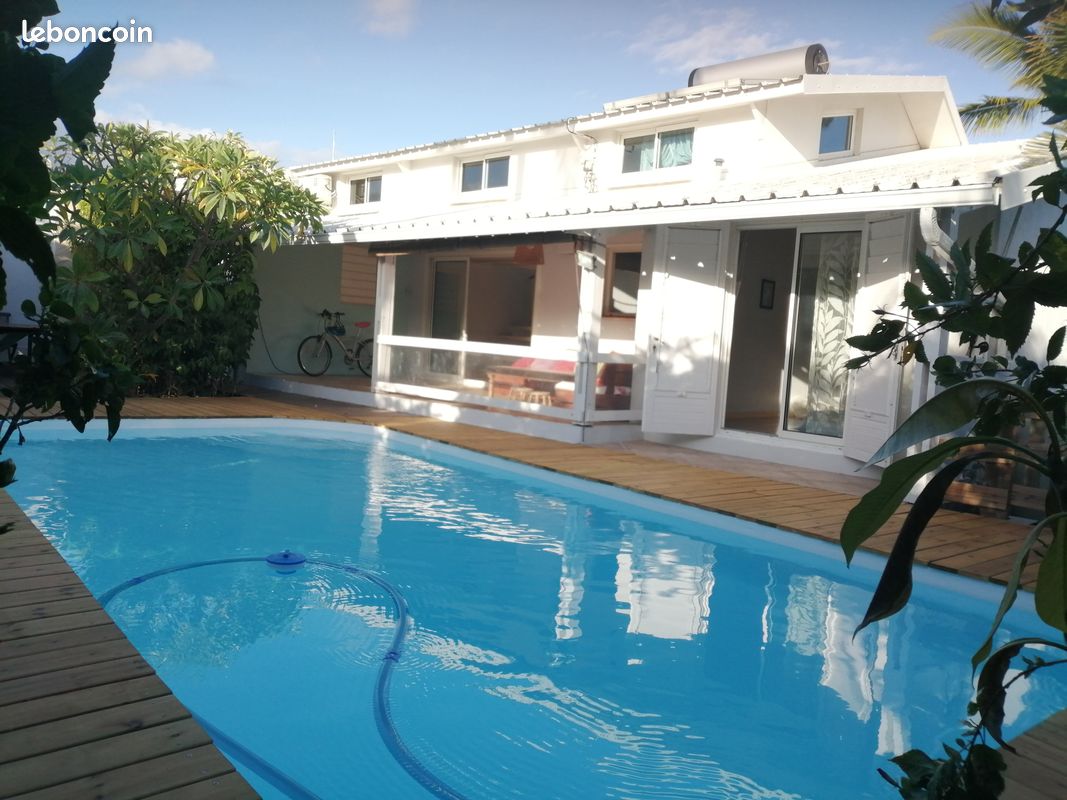 Maison 6 pièces 130 m² · à L'Étang-Salé · 130 m² · 748 000 €