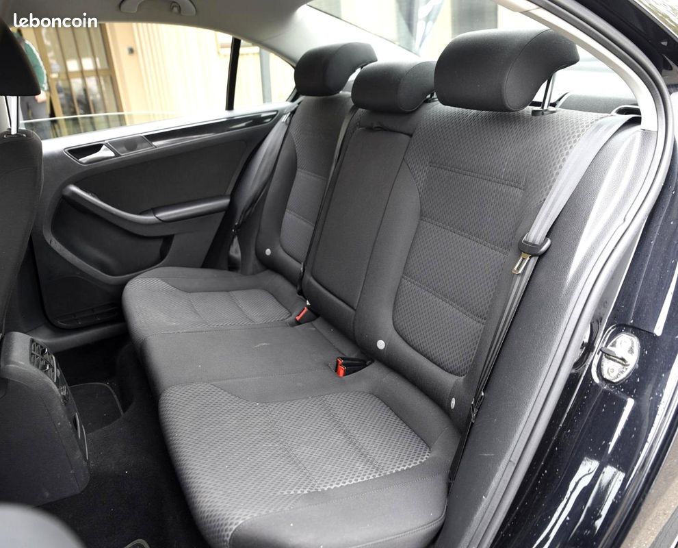 VOLKSWAGEN JETTA 2.0 TDI - 140ch - BVA DSG 6 - Finition Confortline - Garantie 12 mois (image 10)