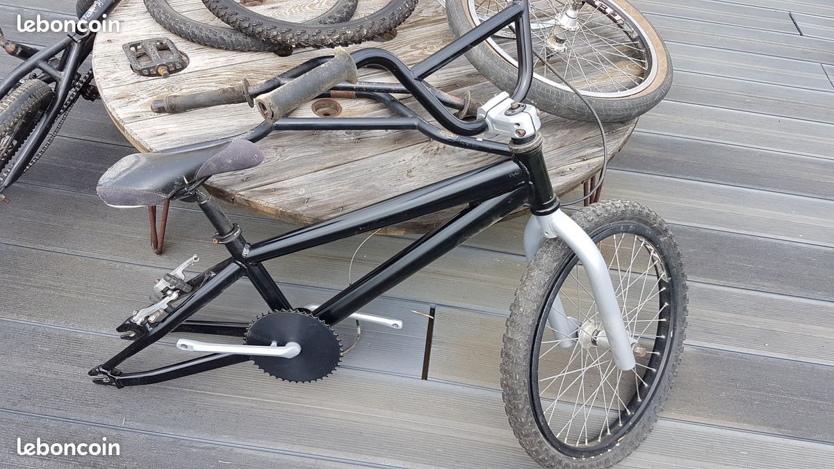 BMX + roues et guidons pour pièces (image 1)