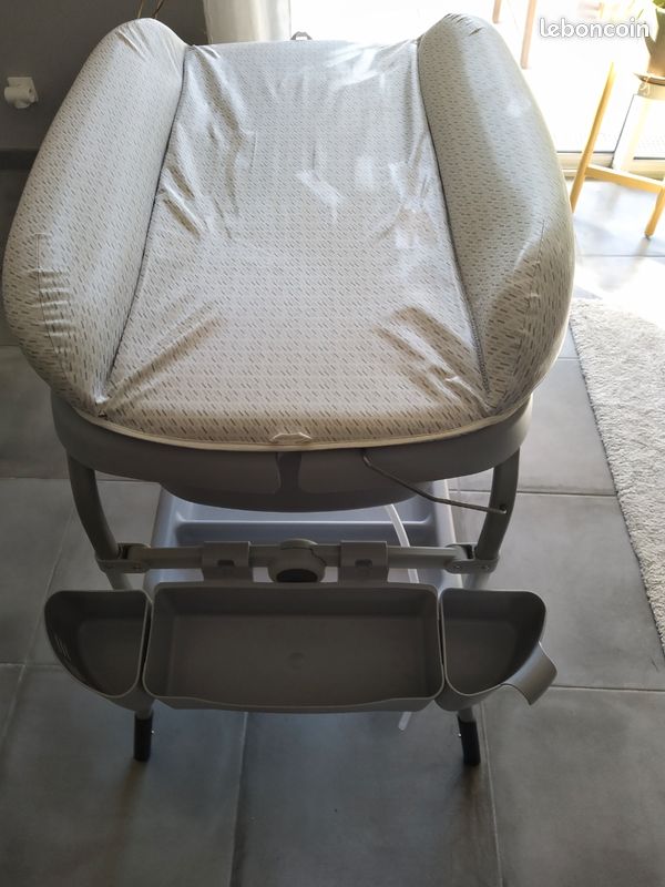 Combiné table à langer et baignoire Chicco (image 1)