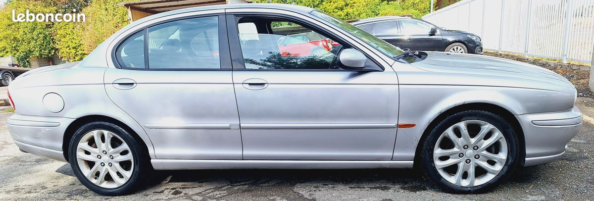 Jaguar x type 2.5 v6 197 cv ( vente a professionnel) (image 2)