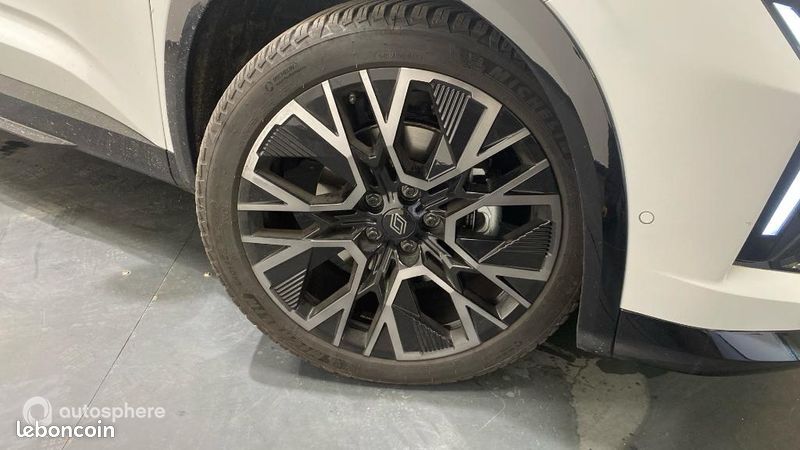 Renault Austral 1.2 E-Tech full hybrid 200ch esprit Alpine - 25 (image 33)