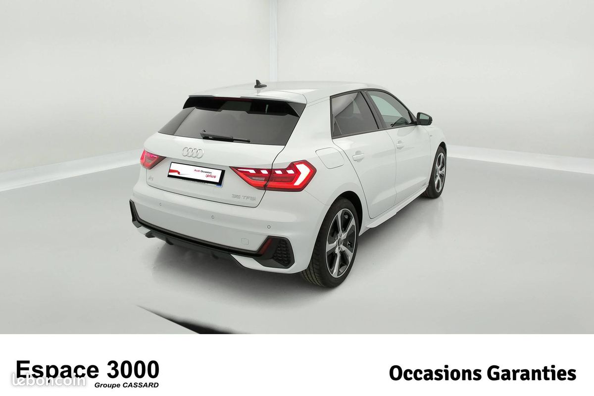 AUDI A1 Sportback 35 TFSI 150 ch S tronic 7 S Line (image 5)