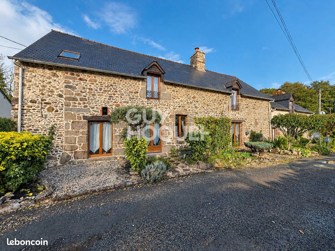 Maison 7 pièces 219 m² · à Combourg · 219 m² · 307 000 €