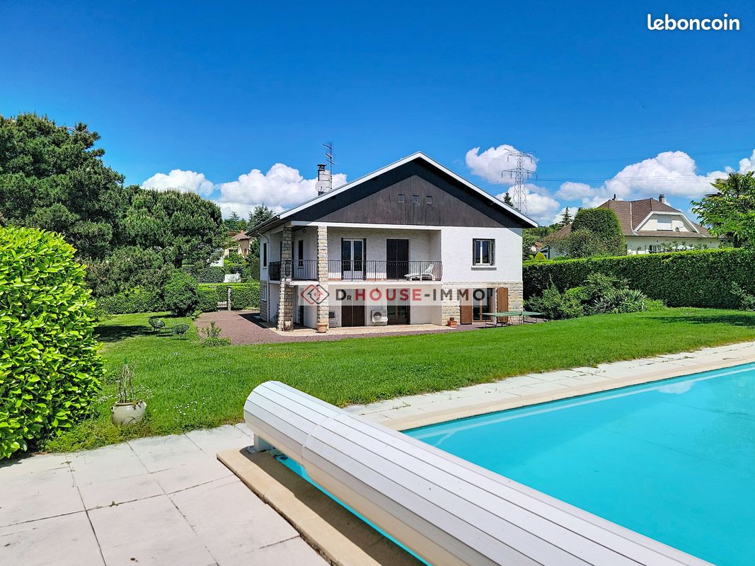 Maison 6 pièces 157 m² · à Moirans · 157 m² · 410 000 €