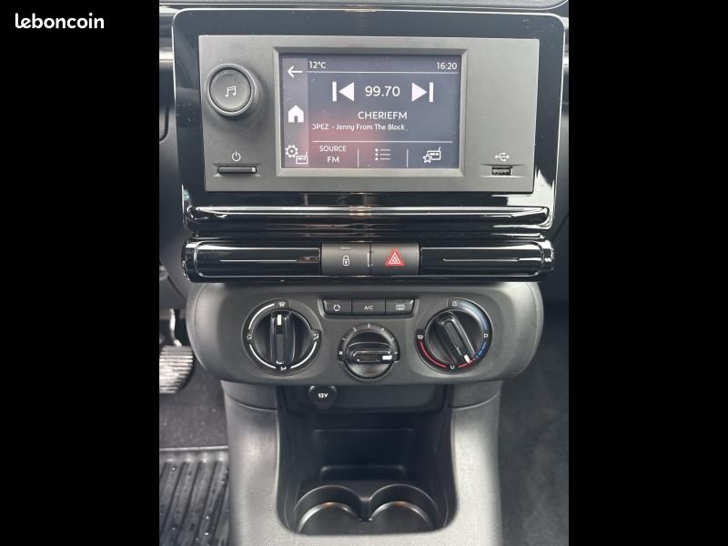 Citroen C3 1.2 PureTech 83 S&S Feel (image 20)
