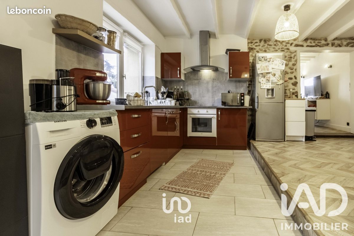 Appartement 3 pièces 68 m² · à Poissy · 68 m² · 183 000 €