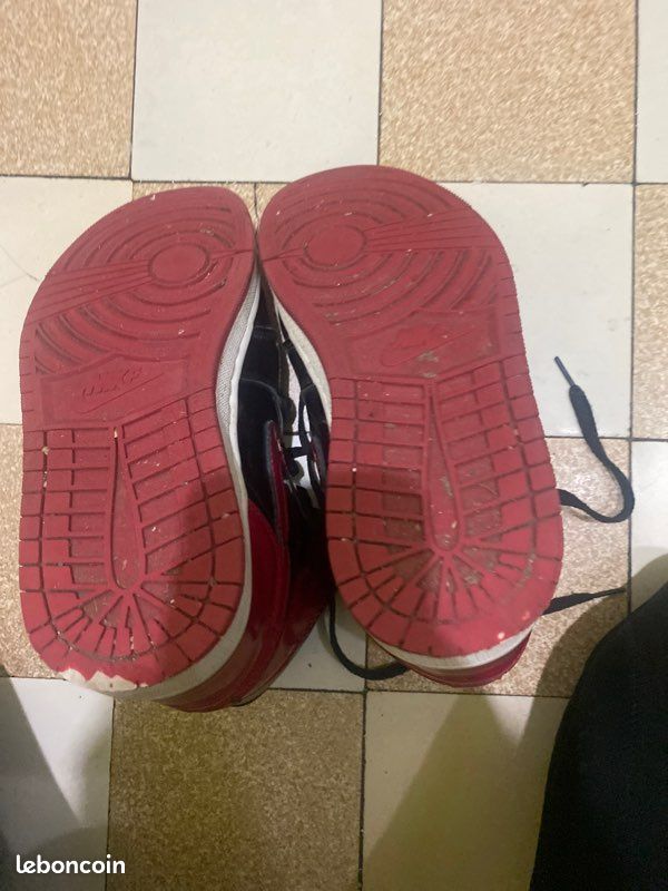 Paire de Nike (image 6)