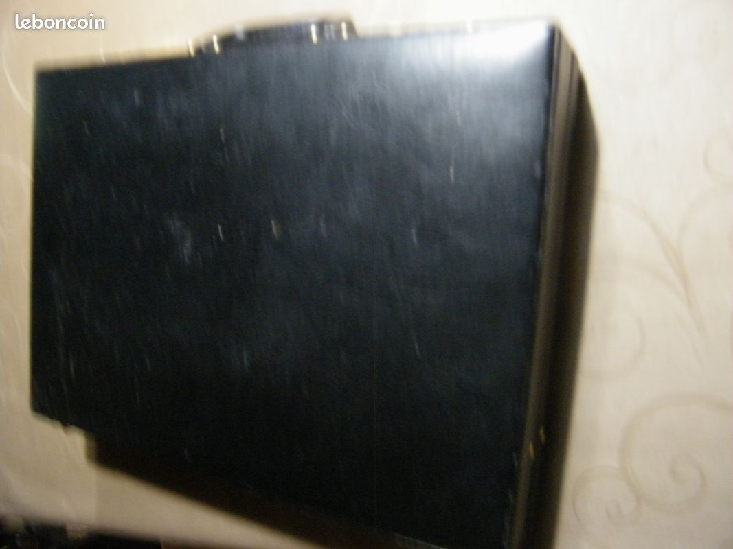Elégant attaché case vintage noir avec une bande brun ocre (image 2)