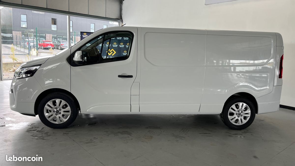 30 990 HT / NISSAN PRIMASTAR fourgon l2h1 2.0 dci 170 cv BVA9 TEKNA BLANC neuf / tva recuperable / IDENTIQUE RENAULT TRAFIC (image 2)