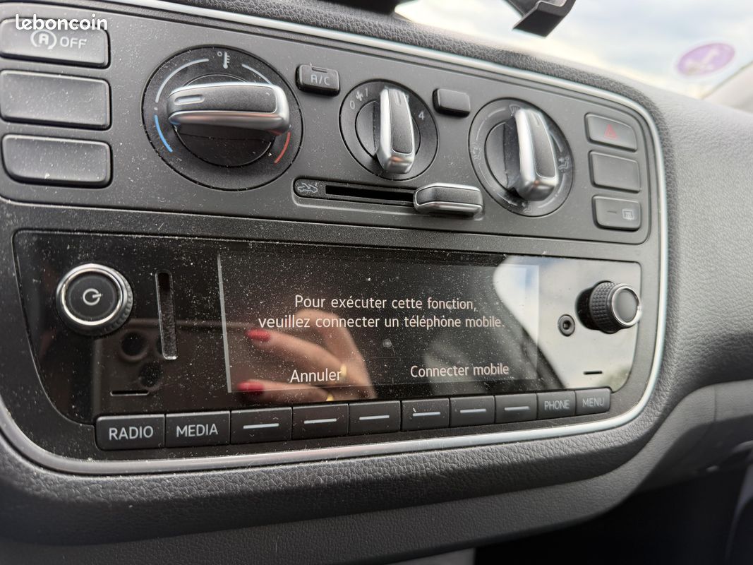 SKODA Citigo 1.0 60 ch BVM Ambition (image 34)