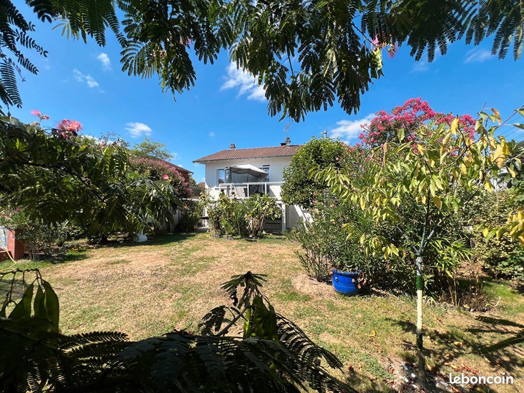 Maison 3 pièces 68 m² · à Gan · 68 m² · 300 000 €
