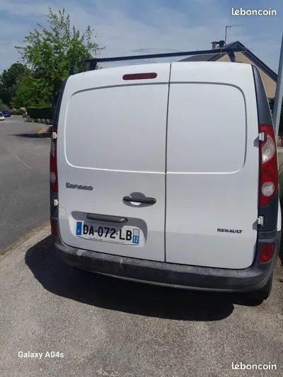 Véhicule renault (image 2)