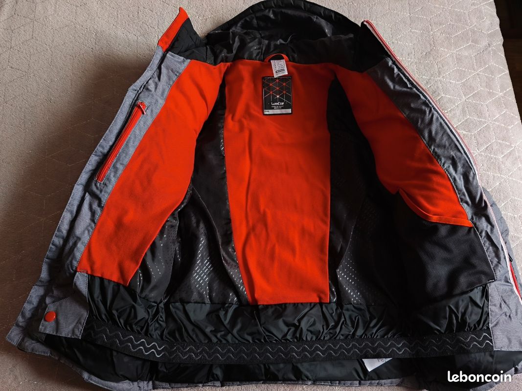 Lot de deux blousons hiver Decathlon en 10 et 12ans (image 3)