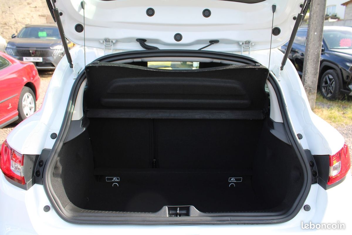 Renault CLIO 4 PHASE II TCE 90 CV BUSINESS GPS MÉDIA USB RÉGULATEUR BLUETOOTH CLIM AUTO RADARS (image 6)