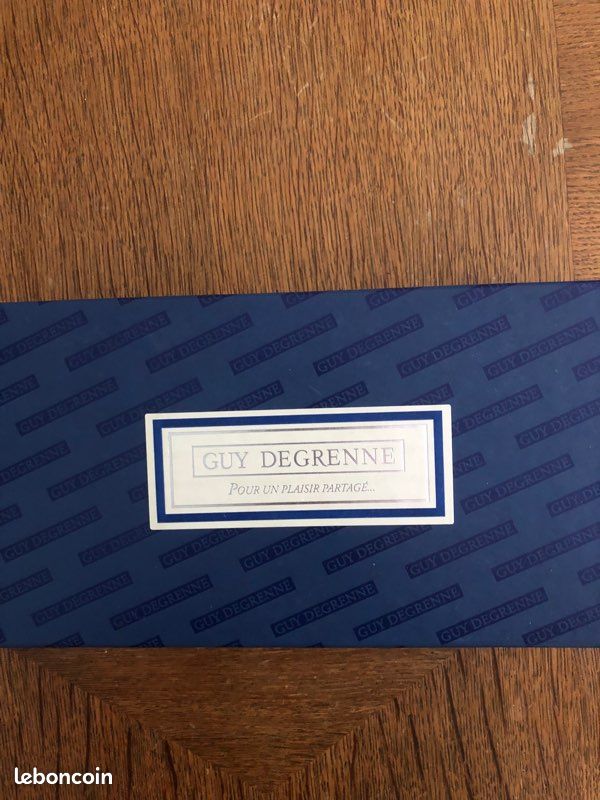 Coffret de quatre tasse à café GUY DEGRENNE (image 3)