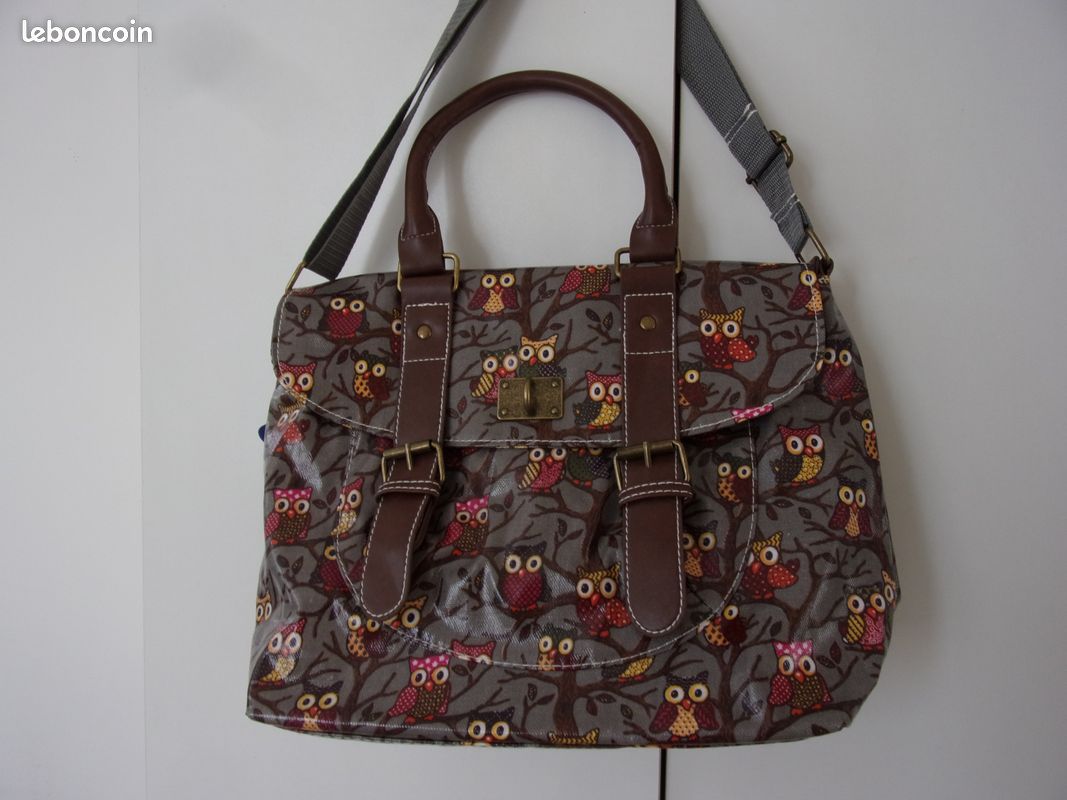 Sac multi poches zippées ,cuir synthétique , neuf (image 6)