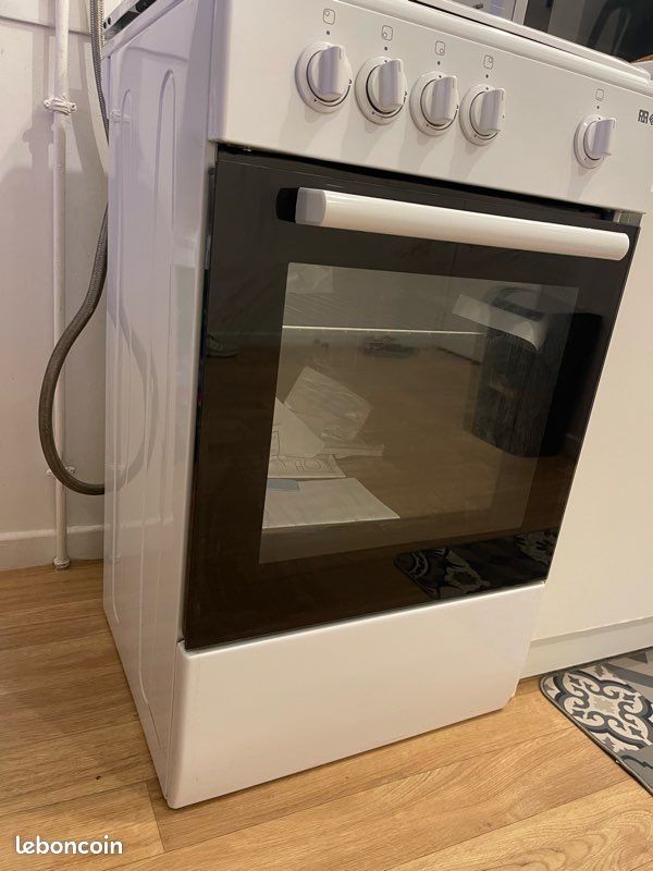Cuisinière à gaz (image 1)