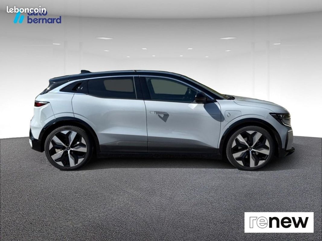 Renault Megane E-TECH Megane E-Tech EV60 220 ch super charge Techno (image 4)