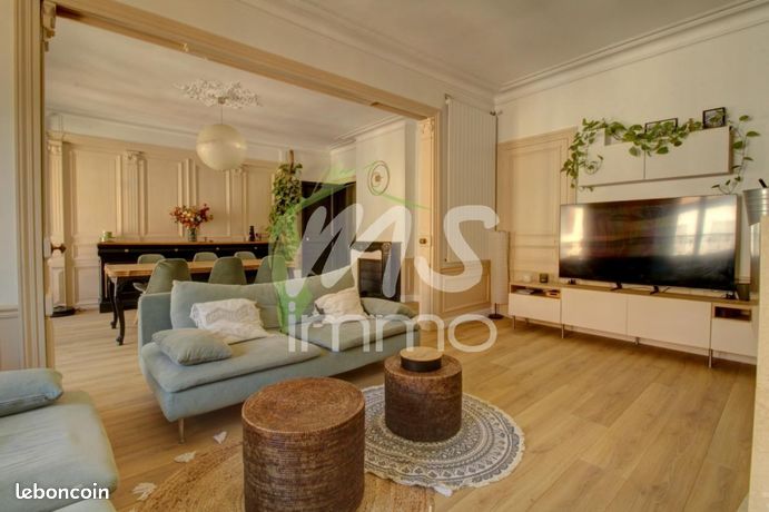 Appartement 5 pièces 159 m²