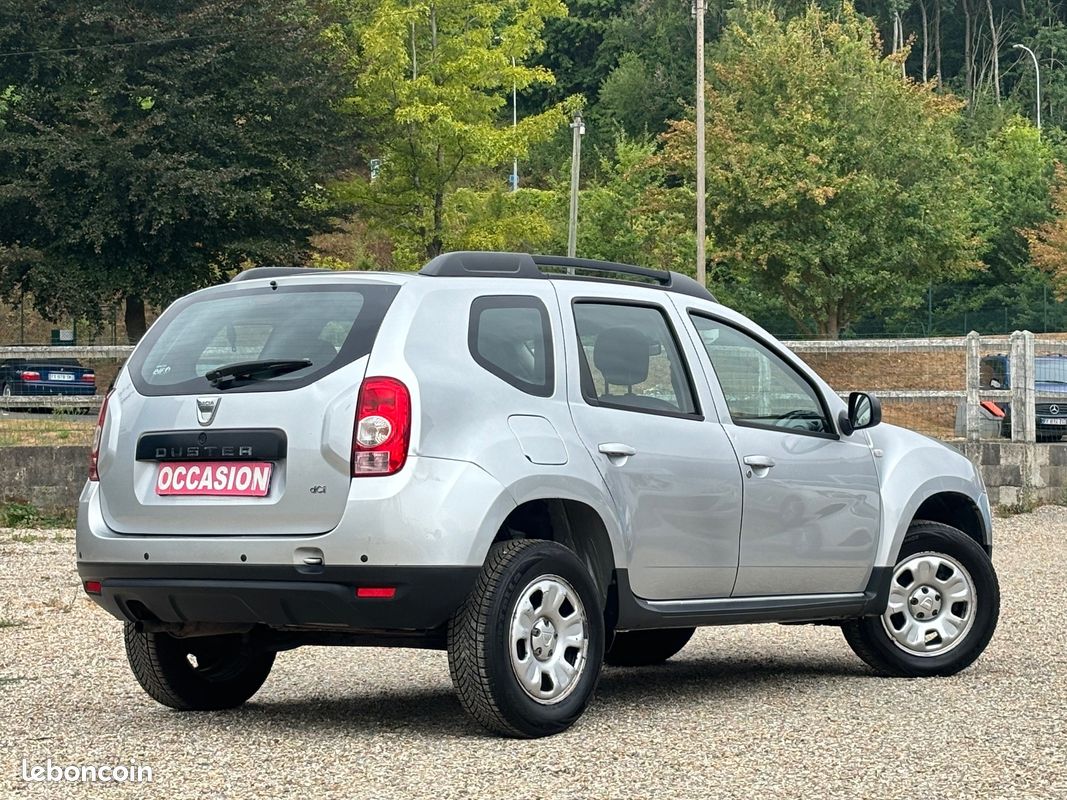 DACIA DUSTER 1.5 dCi 90 4x2 eco2 Lauréate (image 2)