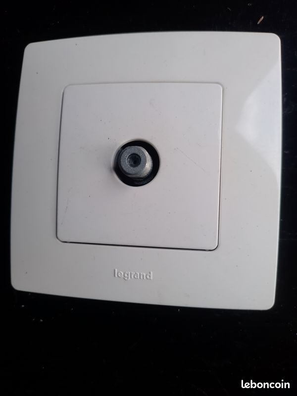 Prise tv (image 1)