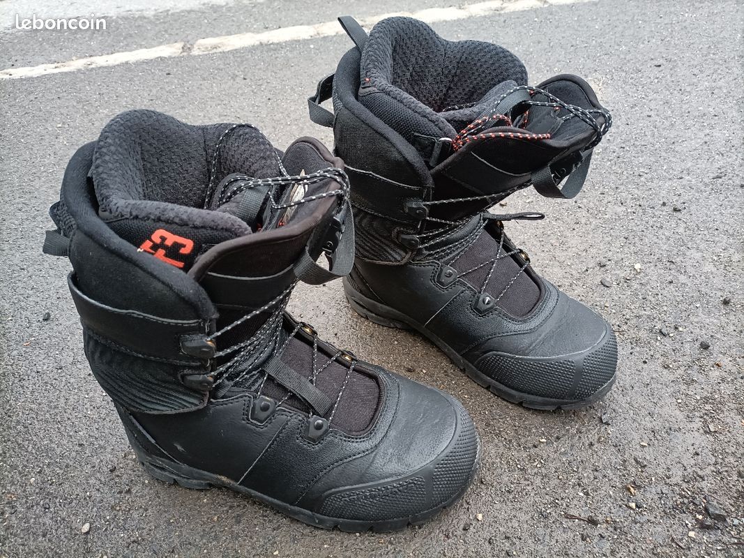 Boots snowboard (image 1)