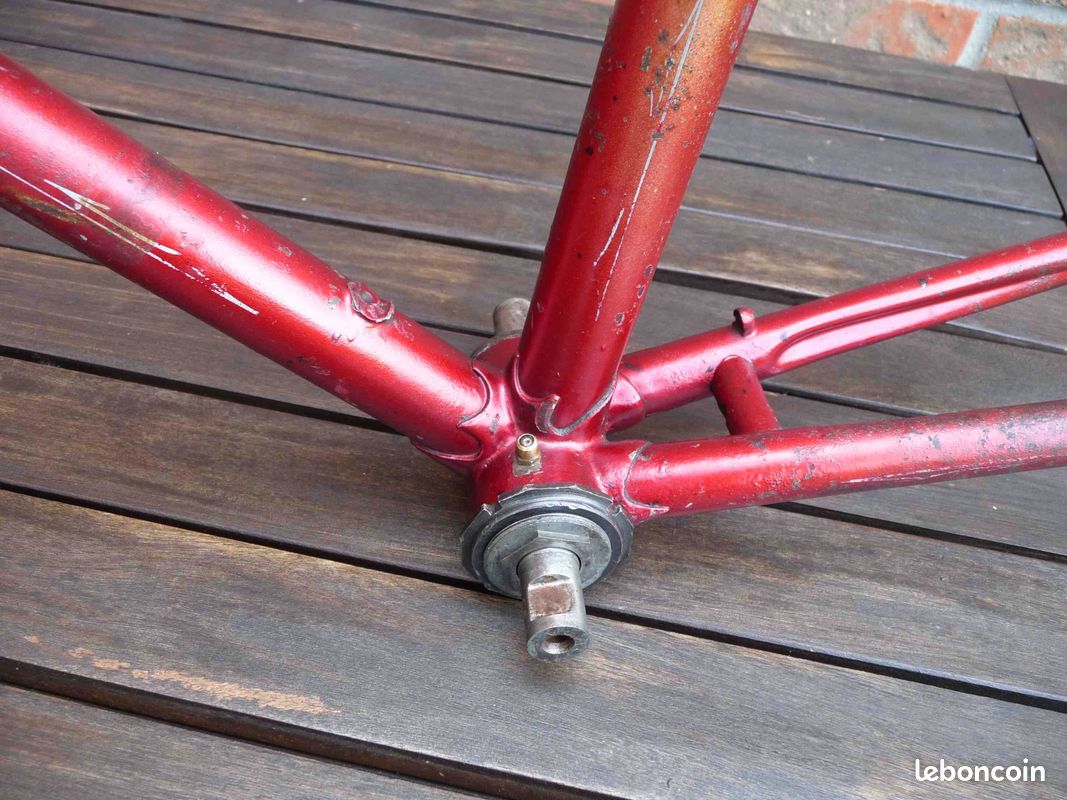 Cadre Vélo De Course Vintage Somec - Taille 55x55, Acier, Rouge - Occasion