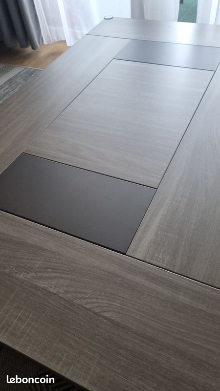 Table basse bois couleur gris taupe, très bon état (image 4)