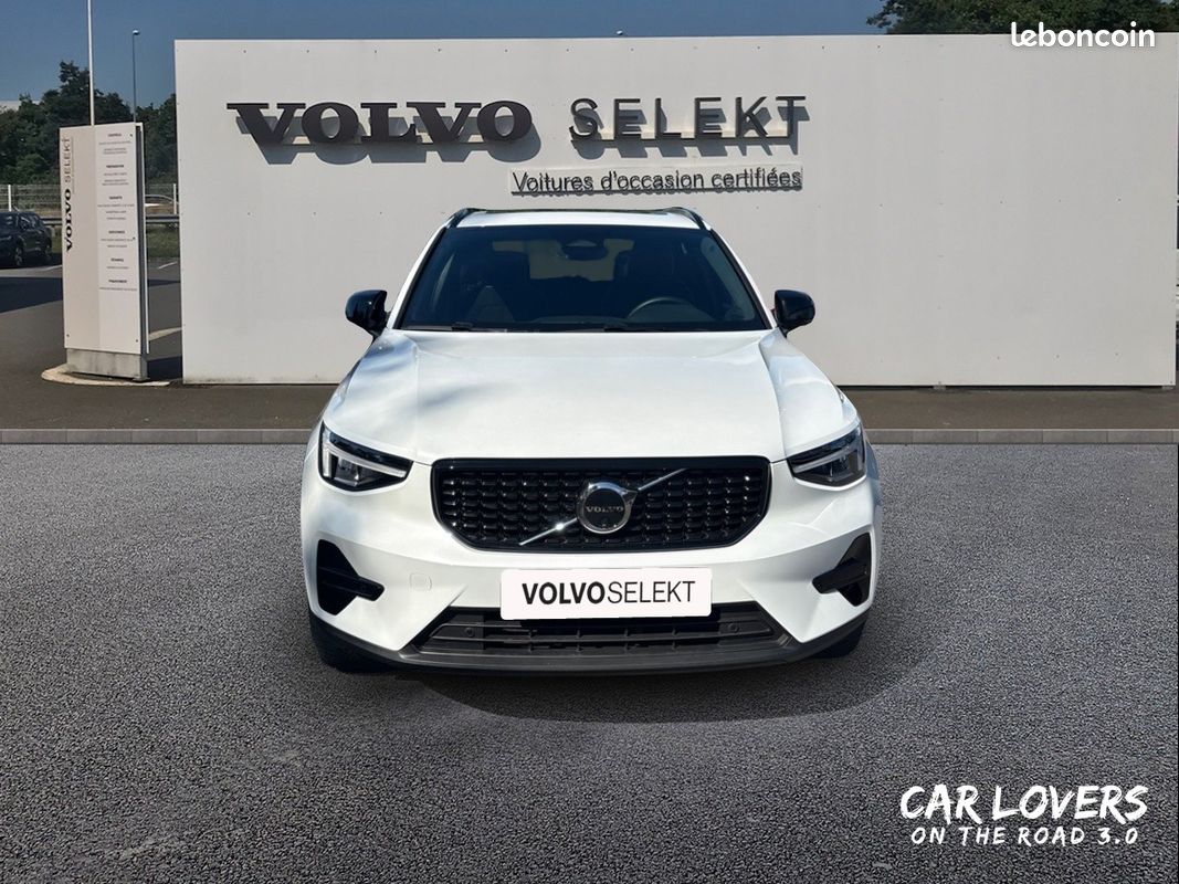 VOLVO XC40 B3 163 ch DCT7 Ultra (image 8)
