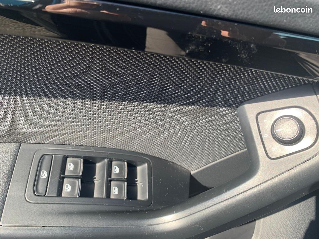 Seat Ateca 150 ch | Xcellence | Apple car Play Android Auto | Caméra de recul | Coffre électrique (image 32)
