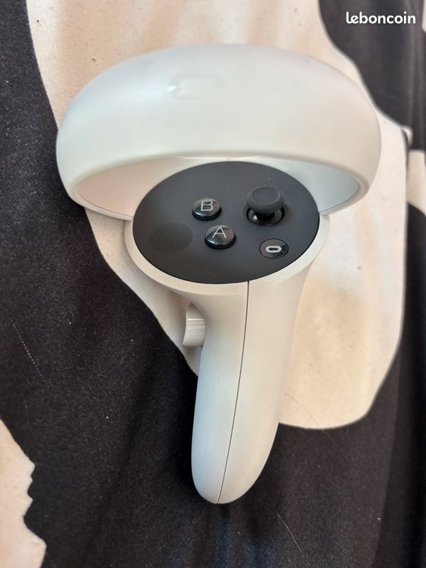 Oculus Quest 2 64GB (image 8)