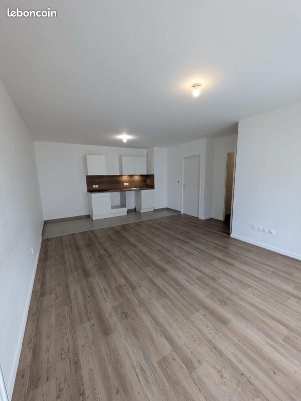 Appartement 5 pièces 69 m² · à Nemours · 69 m² · 1 033 €