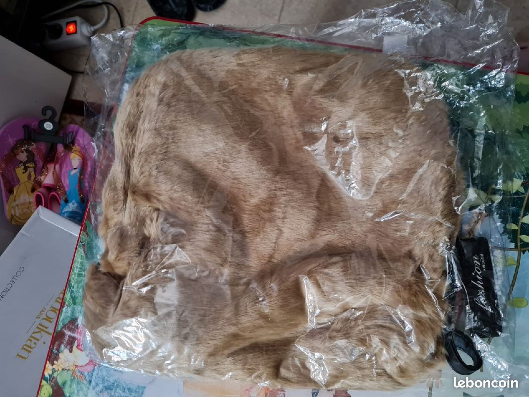Vends sac à dos pour fille où femme dans son emballage d'origine (image 1)