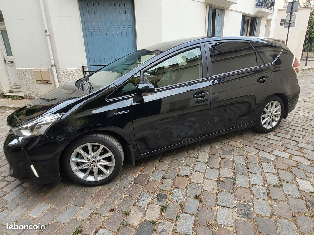 Belle Toyota Prius+ noire de l'année 2020 (image 2)