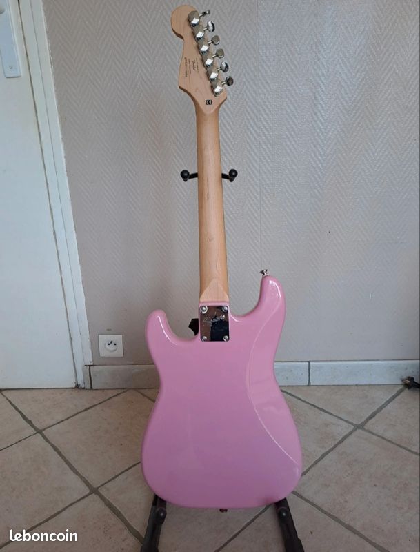 Guitare électrique rose/mauve (image 3)