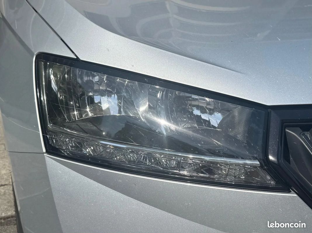 Skoda fabia skoda fabia 95 tsi monte carlo bvm-carplay-key less go-caméra de recul (image 35)