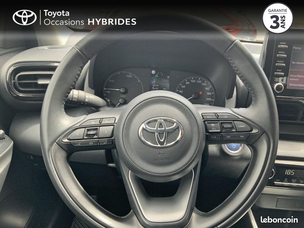 Toyota Yaris 116h Dynamic Business 5p MY22 (image 10)