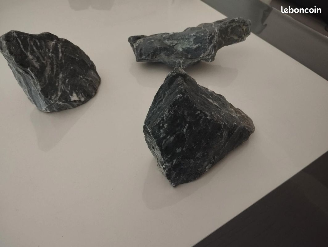 Decoration aquarium (image 1)