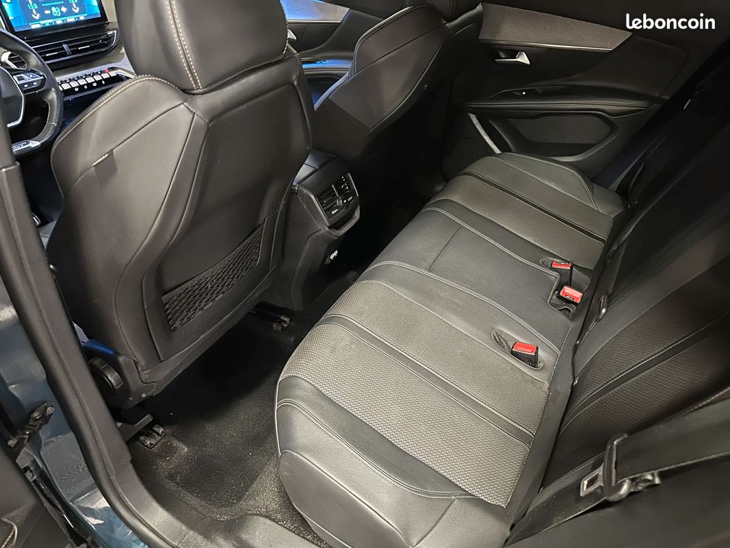 Peugeot 3008 II 1.6 THP Hybrid 225 GT (image 15)