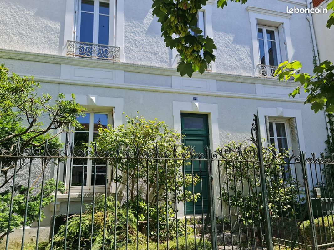 Maison 10 pièces 265 m² · à La Rochelle · 265 m² · 1 095 000 €