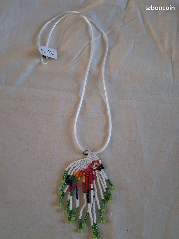 Collier en perle de rocaille (image 1)