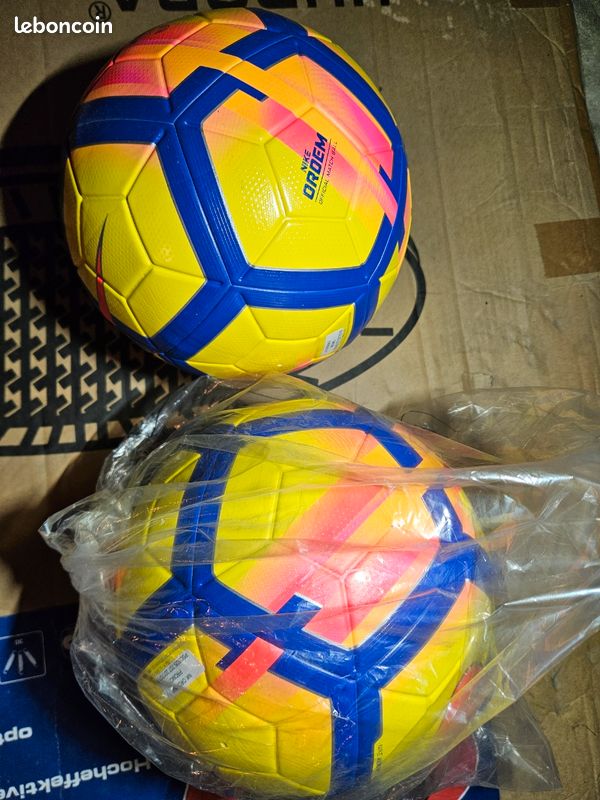 BALLON MATCH OFFICIEL NIKE football – Prix neuf 140 – 60 (image 3)