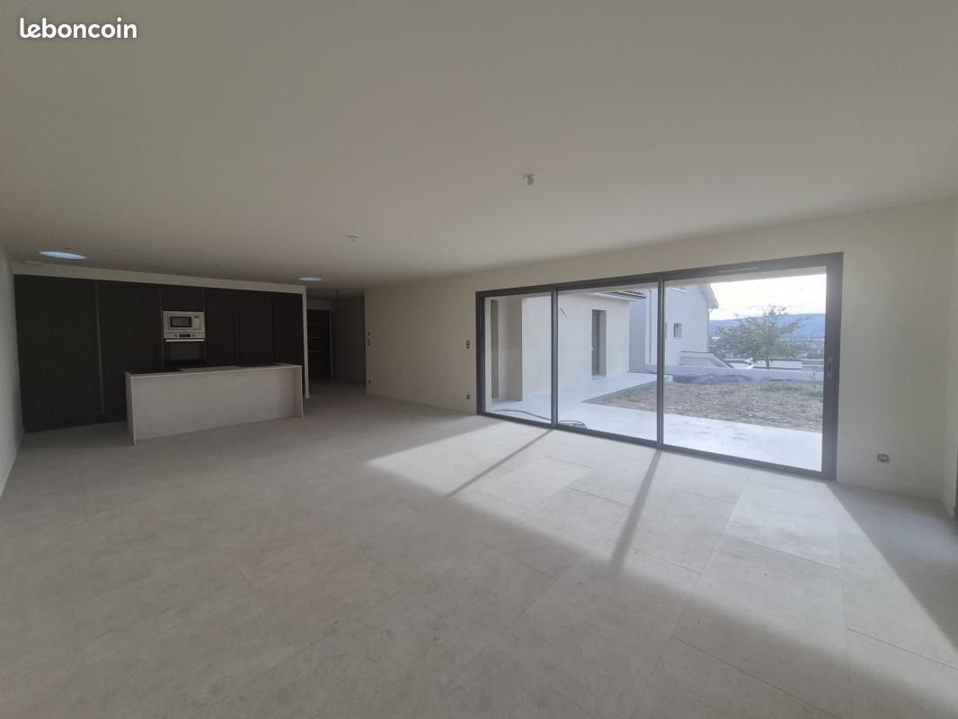 Maison 5 pièces 120 m² · à Saint-Just-Saint-Rambert · 120 m² · 1 500 €/mois