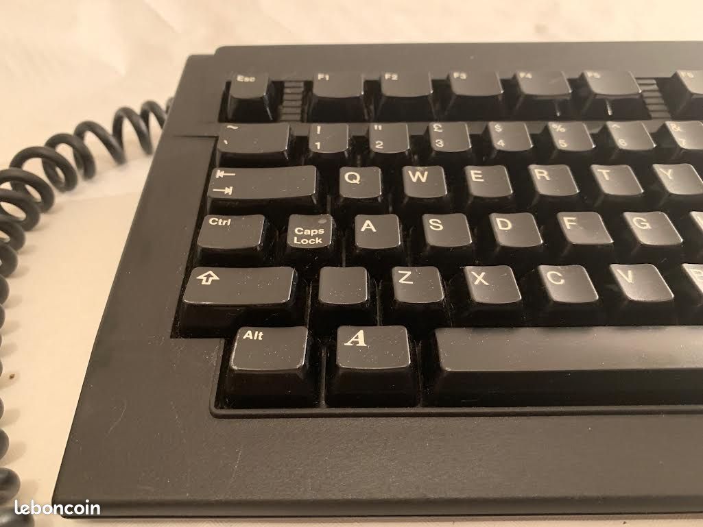 Clavier Commodore Amiga CDTV (image 6)
