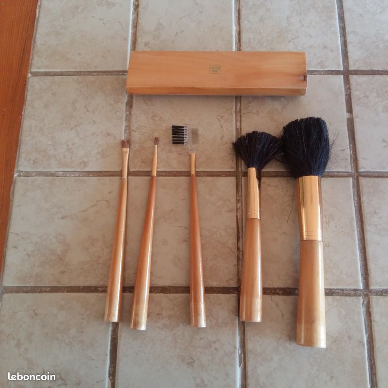 Pinceaux de maquillage (image 4)