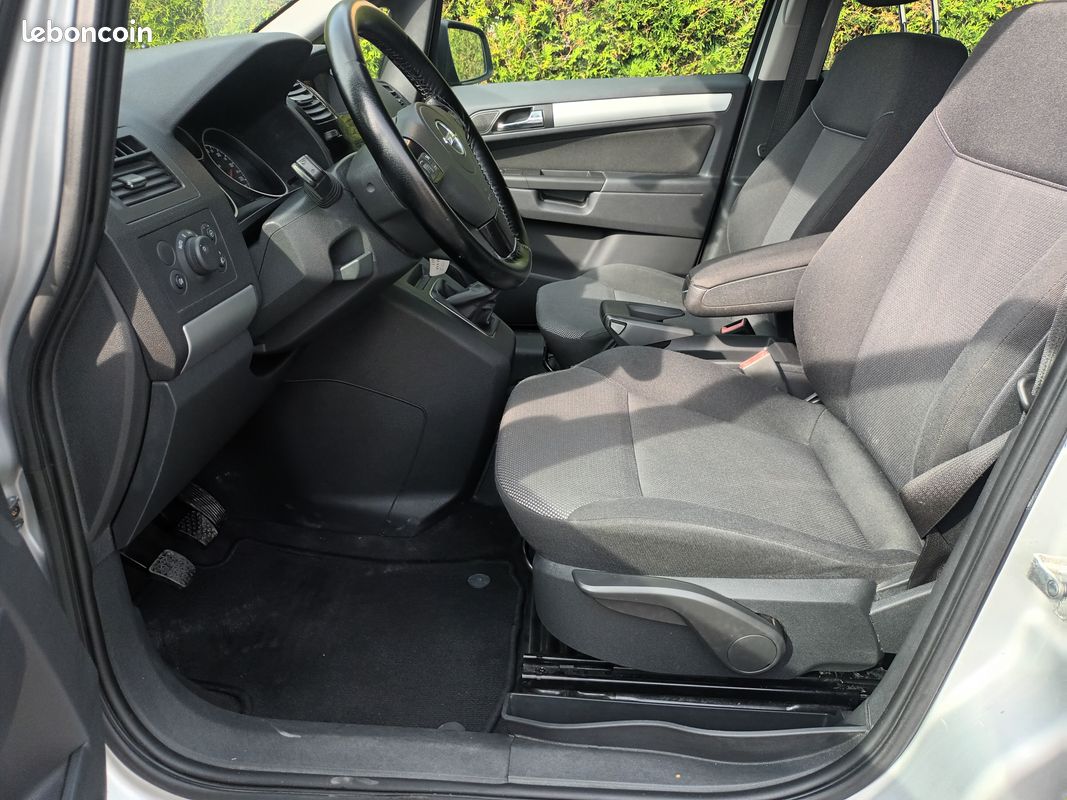 Opel zafira enjoy 1.7 cdti 7 places (image 8)